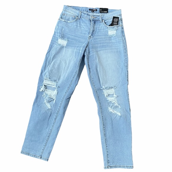 Fashion Nova Light Wash Boyfriend Jeans NWT - Picture 2 of 12